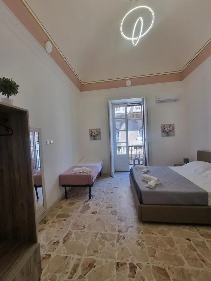 Casatua 2.0 Bed & Breakfast Catania 0*,